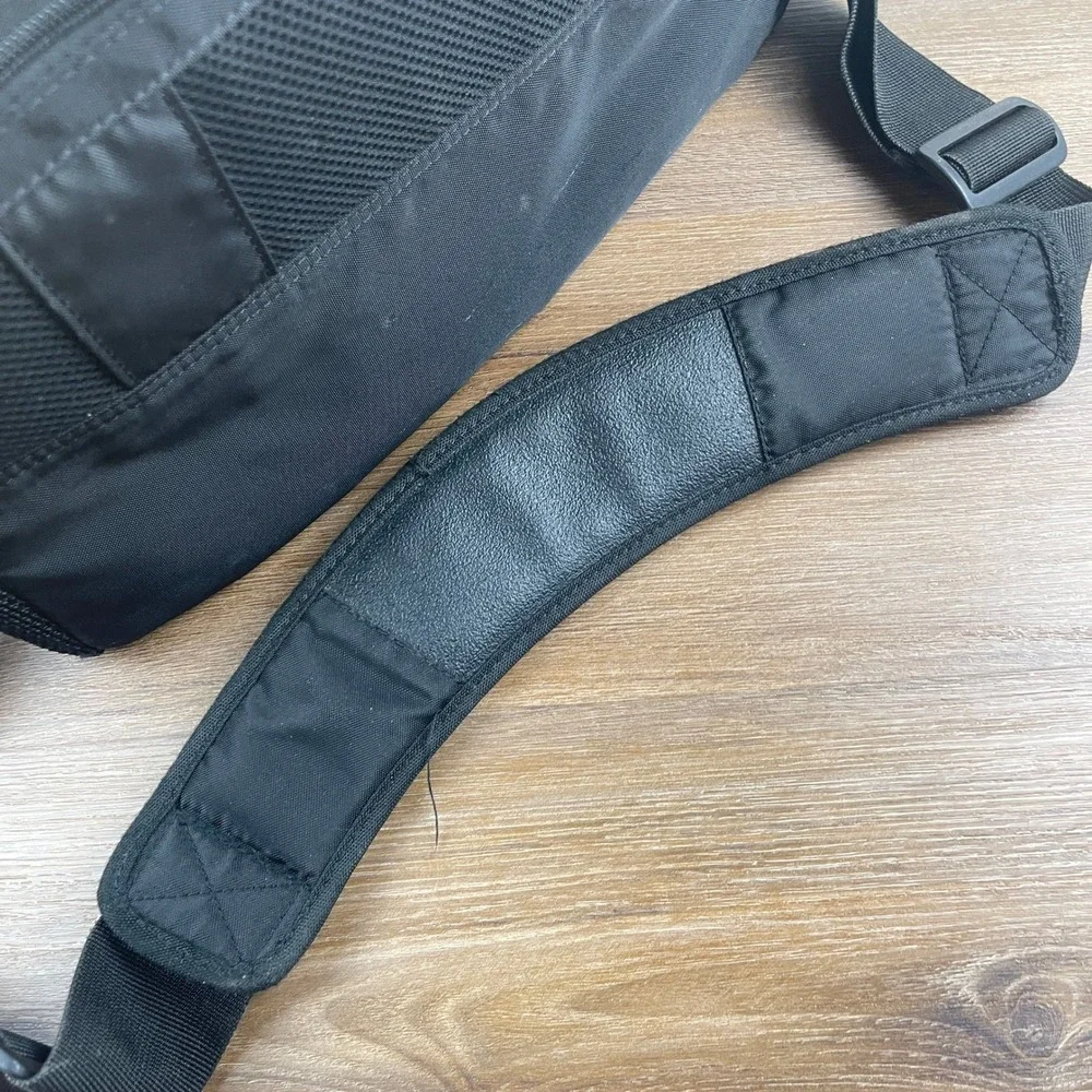 Lowepro Nova 5 AW Camera‎ Bag Shoulder Bag Black Photography Travel